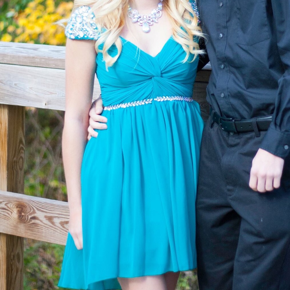Emerald green homecoming dress
